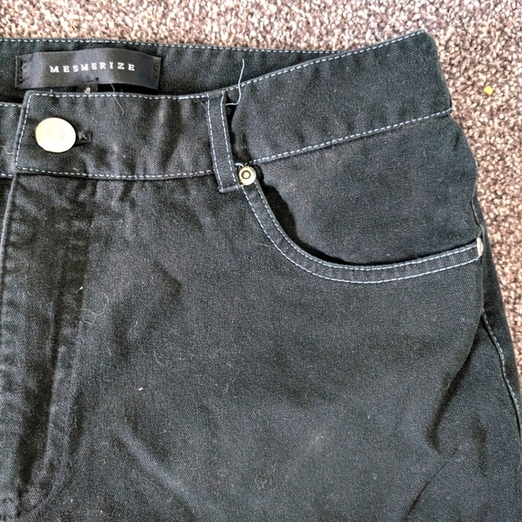 Black Boyfriend Jeans - US 8 - Picture 3 of 7
